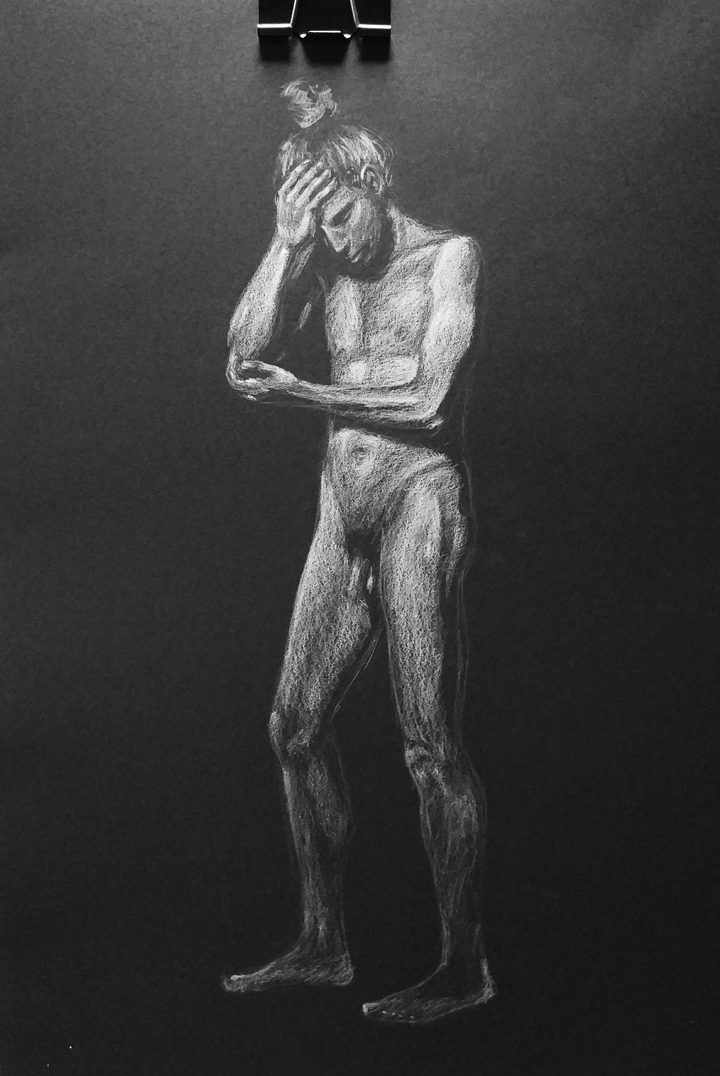 Figura sobre fondo negro