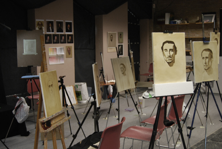 C  O  M  P  A  R  T  I  R